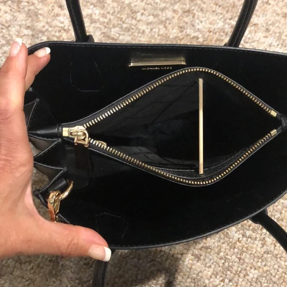 Michael Kors Black Satchel Crossbody Handbag w/adjustable strap & key holder - Picture 7 of 14